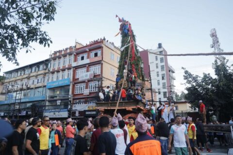 लगनखेलबाट रातो मच्छिन्द्रनाथको रथ जावलाखेल लैजाँदाका केहि दृश्यलाई !