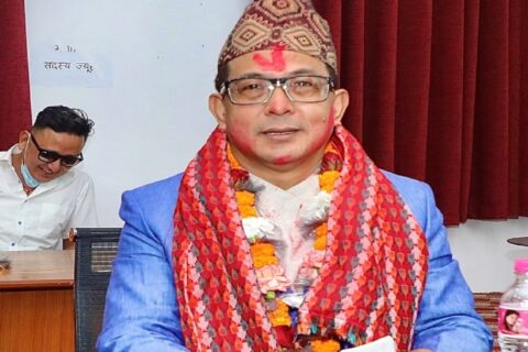 गण्डकीमा तमासा : मनाङेको नसुध्रिएको मतिमा दलहरू निरीह, मन्त्रिपरिषद् अधुरै