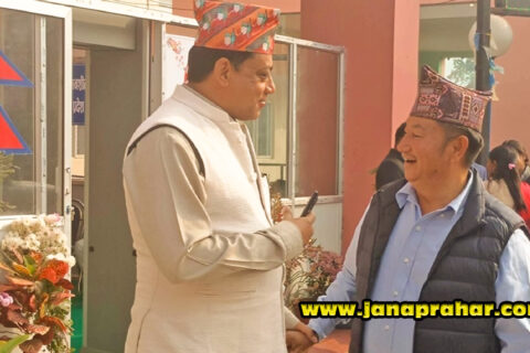 मुख्यमन्त्री लामाको पद धरापमा : आज छिनोफानो हुने, के भन्छ अंकगणित