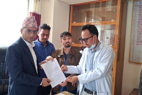 दशैं–तिहार भत्ता नपाएपछि बाजुरा अस्पतालका कर्मचारीले सेवा बन्द गर्ने चेतावनी