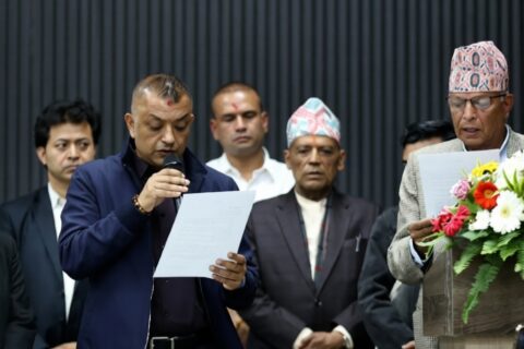 कांग्रेस सभापतिमा निर्वाचित गगन थापाले लिए पद तथा गोपनीयताको शपथ